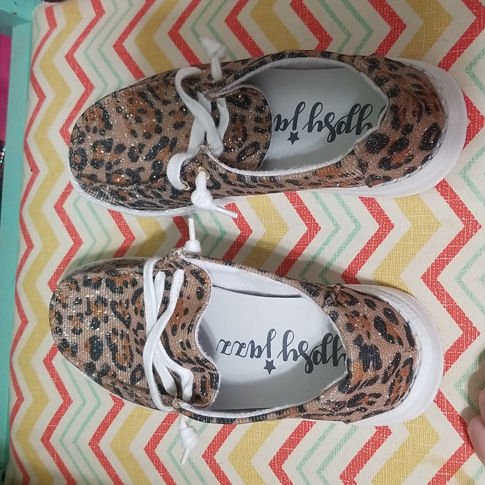 Adorable, trendy shoes